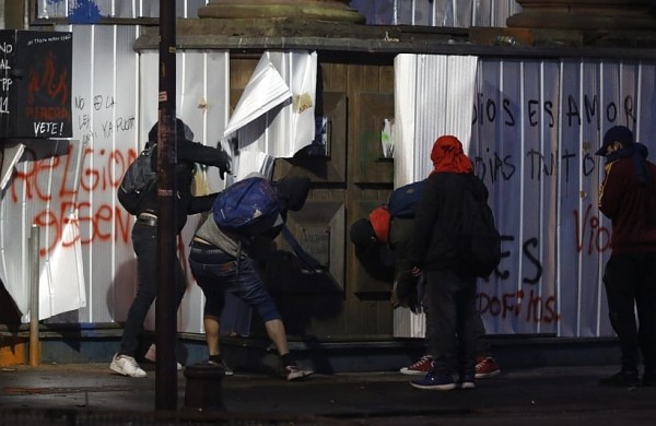 Comisión del Senado inicia estudio de indulto por detenciones del Estallido Social | Abogados Puerto Montt - Bufete de Abogados Puerto Montt