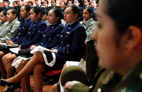 Respaldan Fuero Maternal para las funcionarias de FF.AA y de Orden | Abogados Puerto Montt - Bufete de Abogados Puerto Montt