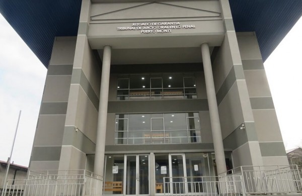 TOP DE PUERTO MONTT DICTA VEREDICTO CONDENATORIO CONTRA AUTOR DE DOS DELITOS DE ROBO CON FUERZA | Abogados Puerto Montt - Bufete de Abogados Puerto Montt